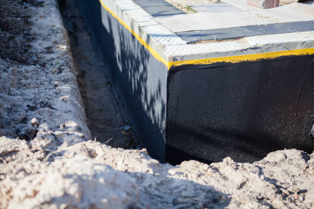 Professional Crawl Space Encapsulation technician working in Bowling Green, IN